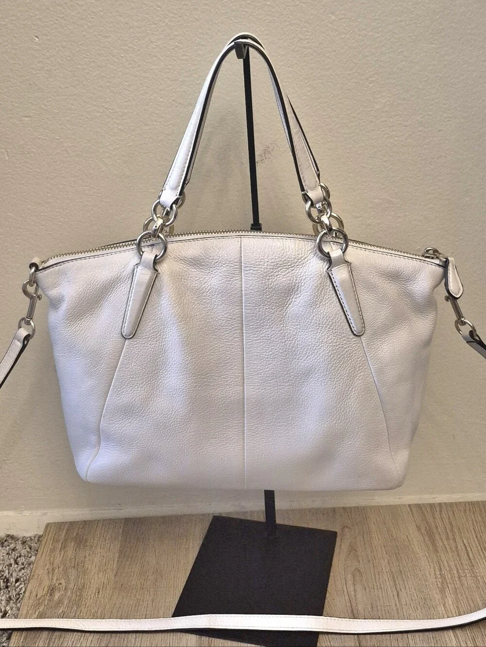 COACH KELSEY White Leather Shoulder Bag Authentic with Strap